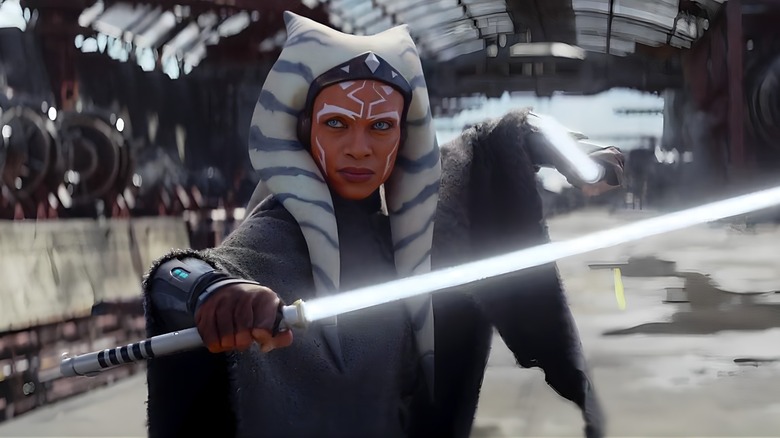 Ahsoka holding two white lightsabers