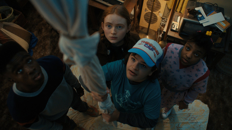 Caleb McLaughlin, Sadie Sink, Gaten Matarazzo, Priah Ferguson in Stranger Things