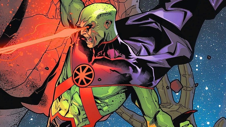 Martian Manhunter fights