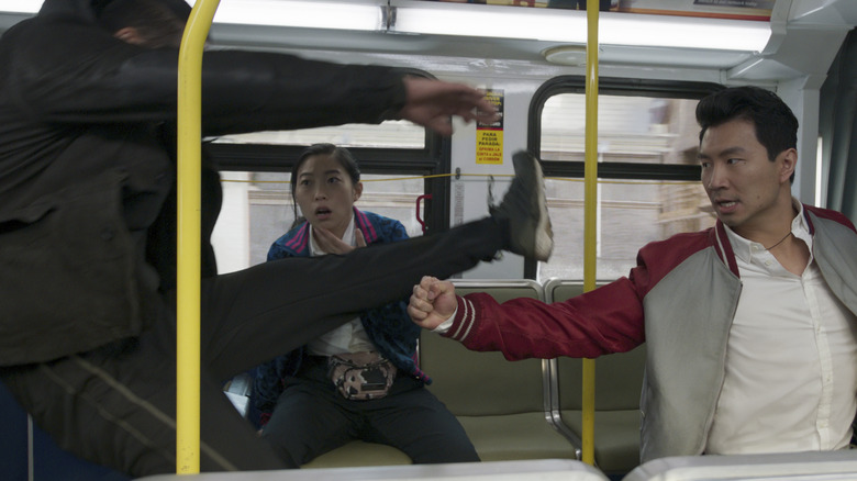 Shang-chi bus fight