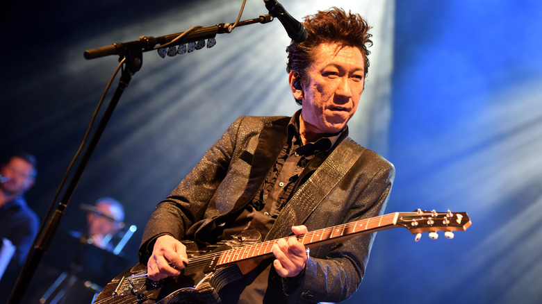 Hotei performing in London