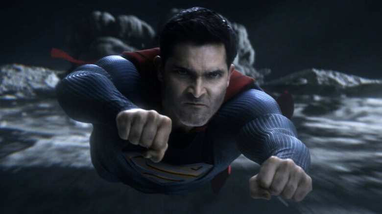 Superman flies in space to defeat Doomsday in "Superman & Lois"