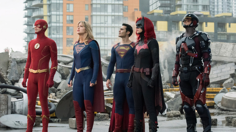 Flash, Supergirl, Superman, Batwoman, and Atom