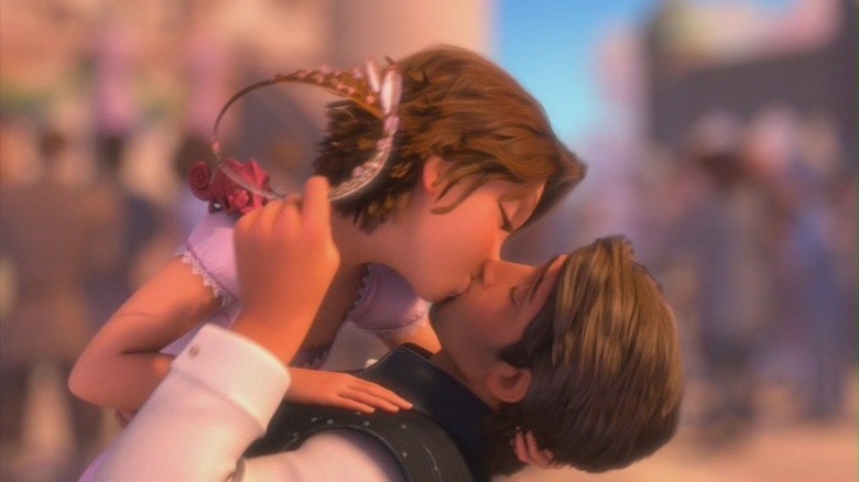 Rapunzel and Flynn kissing