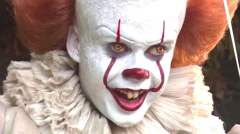 Pennywise the clown looking creepy