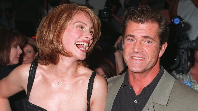 Julia Roberts and Mel Gibson