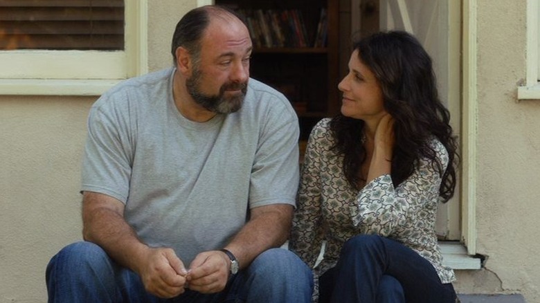 James Gandolfini and Julia Louis-Dreyfus look at each other