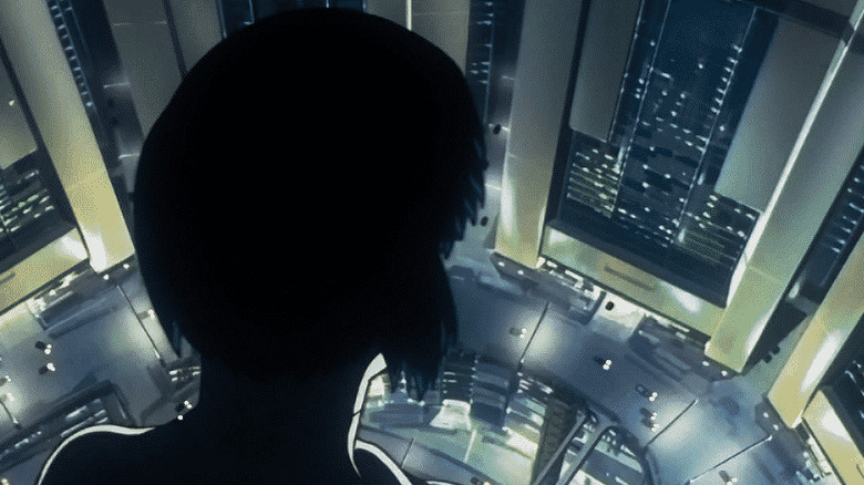 Motoko overlooks the city