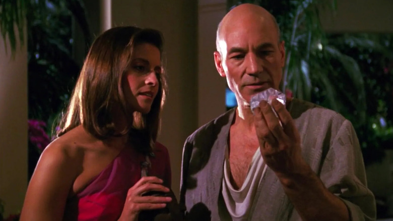 Picard holds the Tox Uthat