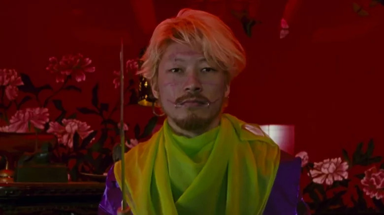 Tadanobu Asano wears scarf