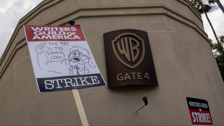 Writers' strike sign