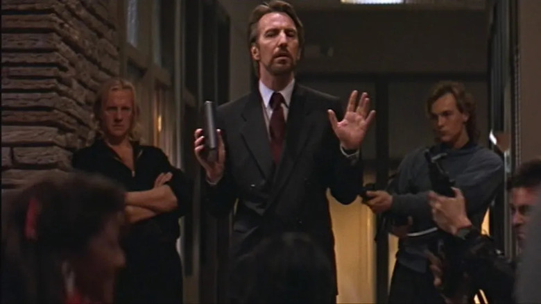 Hans Gruber speaking to hostages