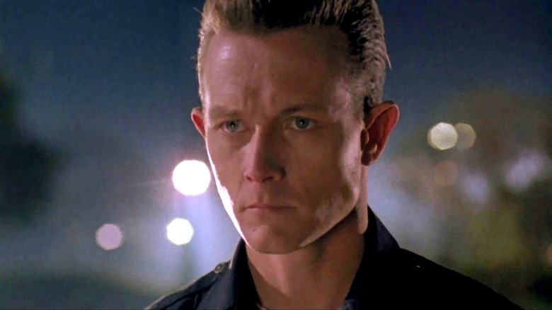 T-1000 looking forward