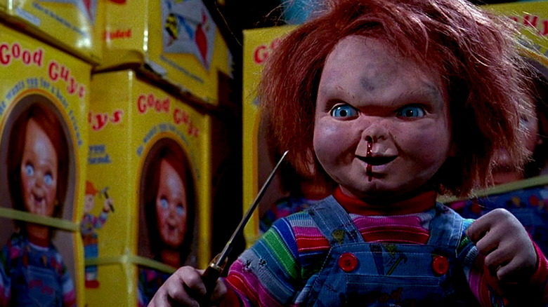 Chucky holding a knife