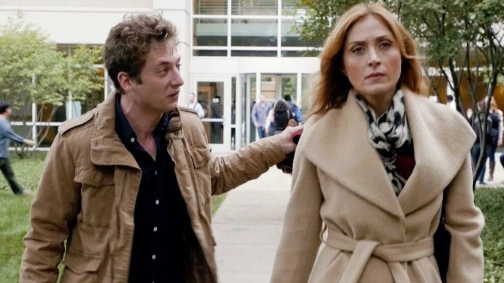 Jeremy Allen White and Sasha Alexander on Shameless