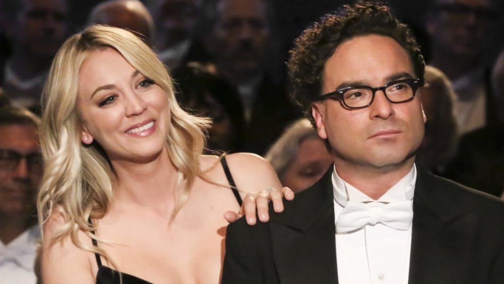 Kaley Cuoco and Johnny Galecki as Penny and Leonard on The Big Bang Theory