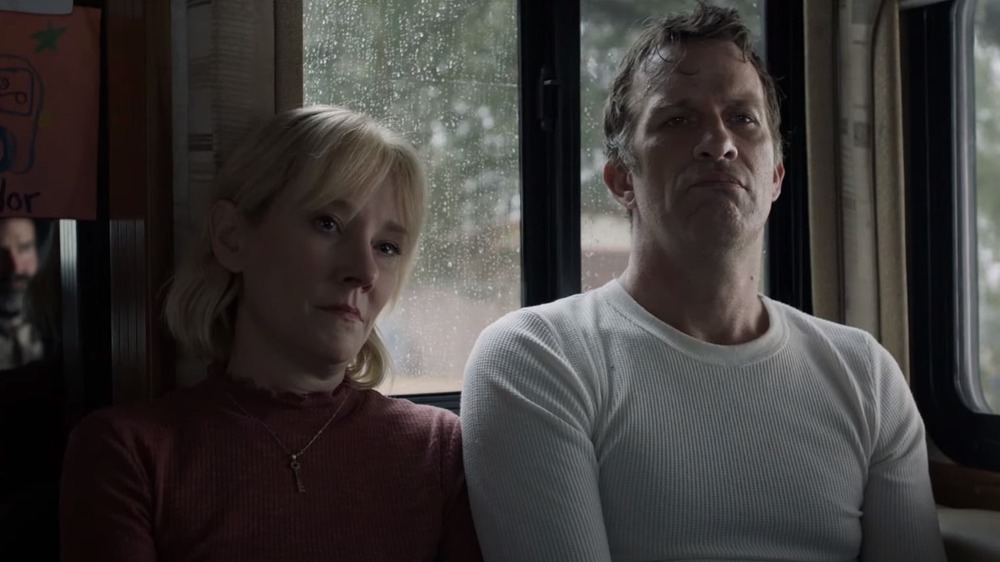 Thomas Jane and Anne Heche sitting