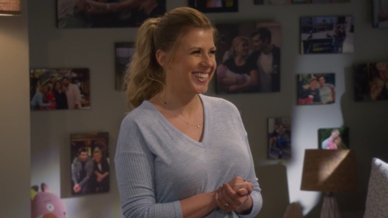 Fuller House Jodie Sweetin smiles