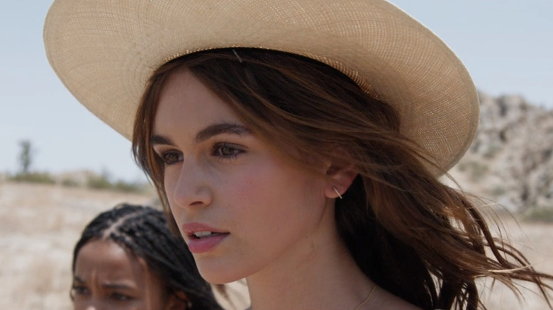 Kaia Gerber as Kendall Carr 