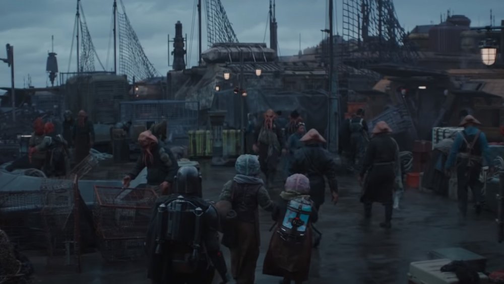 Quarrens and Mon Calamari in the second season trailer for The Mandalorian