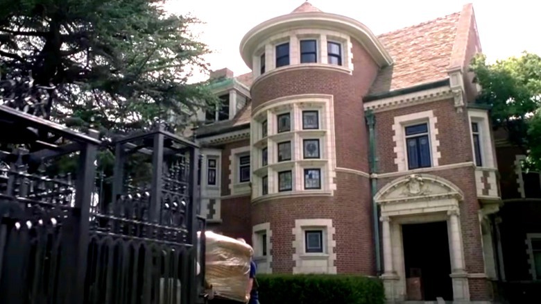 Exterior of Murder House in American Horror Story