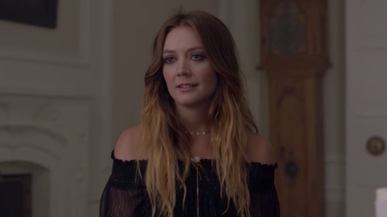 Billie Lourd as Mallory