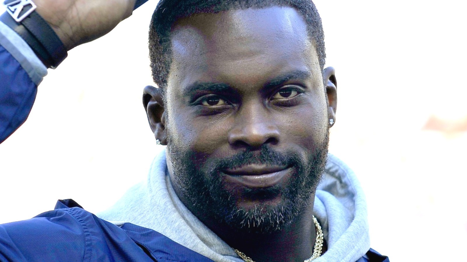 Mike Vick in His White Tee… [PHOTOS]   - Atlanta  Entertainment Industry News & Gossip