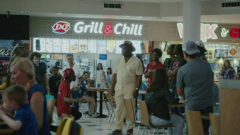 Raleigh has his hat made fun off by teenagers in Atlanta