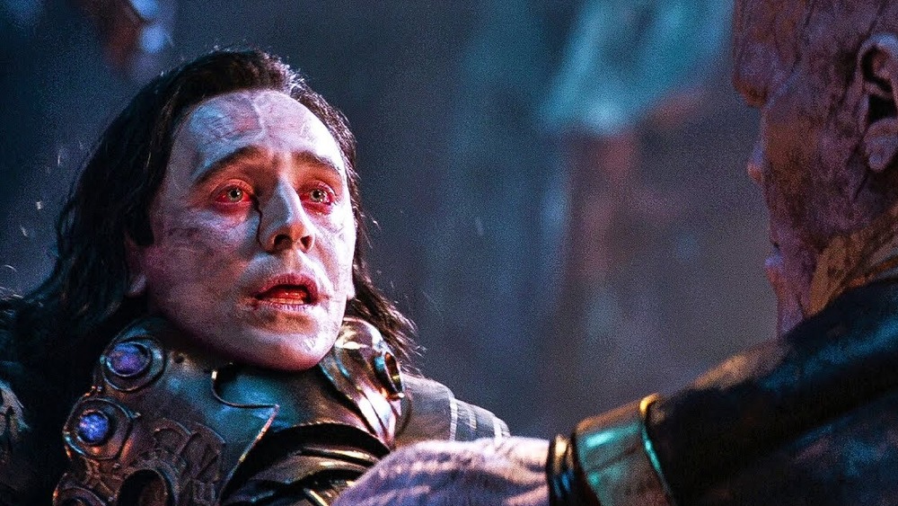 Thanos choking Loki