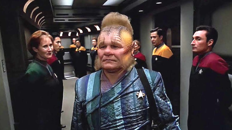 Neelix leaves Voyager