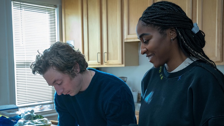 Carmy and Sydney cooking together