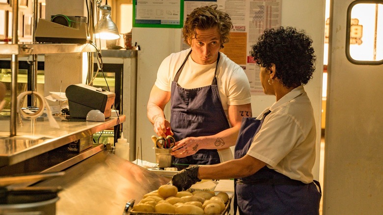 Carmy and Tina in kitchen