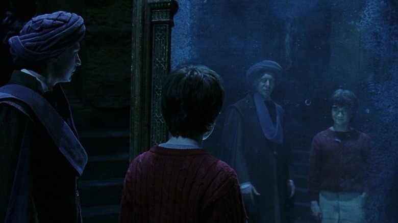 Quirrell waiting before the mirror