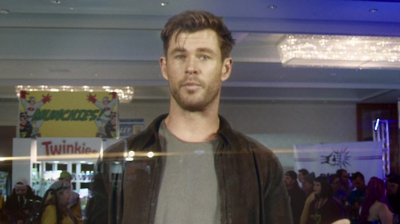 Chris Hemsworth Chronic-Con hologram