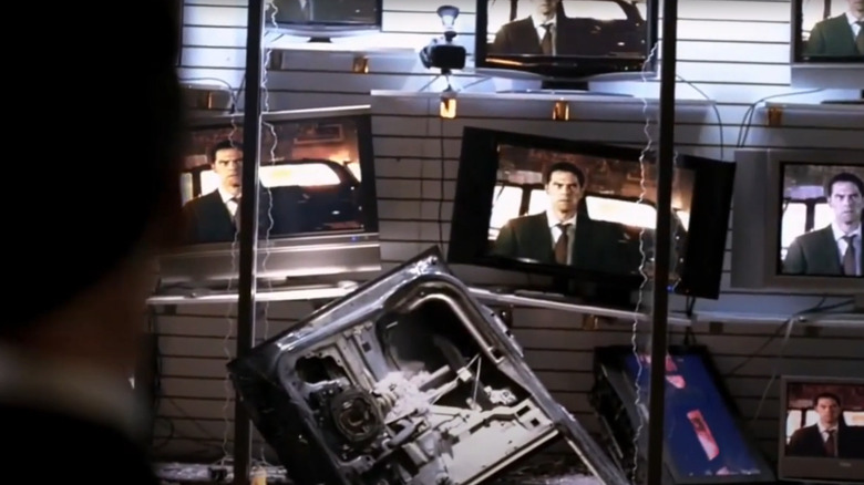 Aaron Hotchner notices he is on television