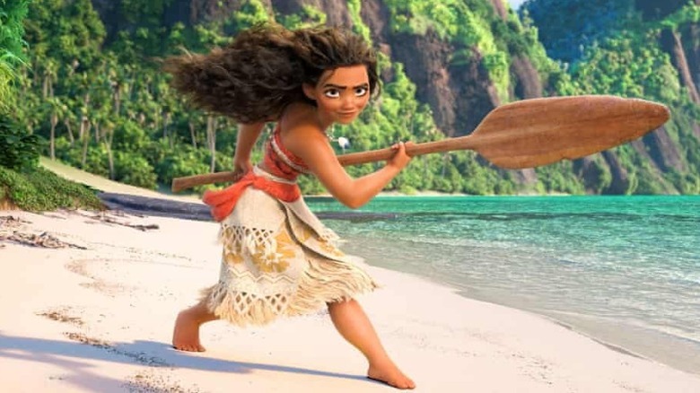 Moana wielding oar