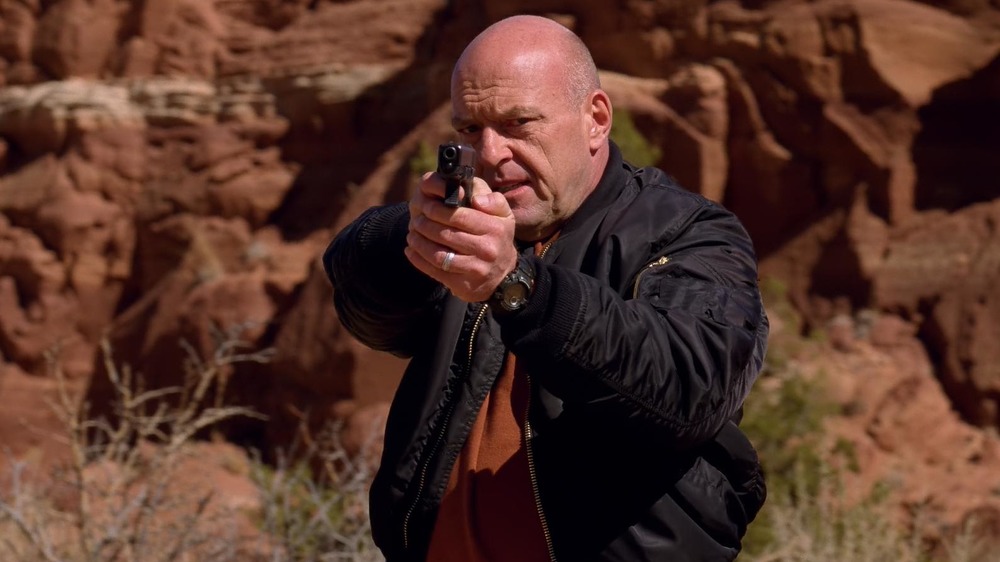 Hank Schrader aims