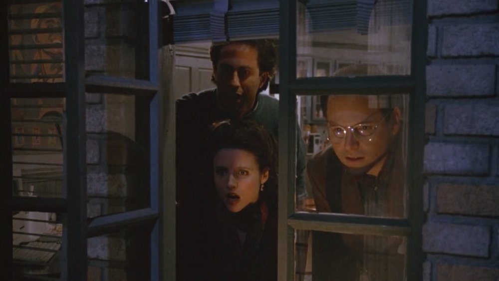  Jerry Seinfeld, Julia Louis-Dreyfus as Elaine Benes, and Jason Alexander as George Costanza in Seinfeld