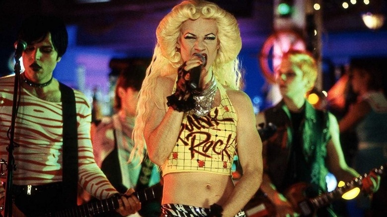 Hedwig and the Angry Inch perform on stage in "Hedwig and the Angry Inch" (2001)