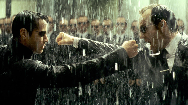 Neo fights Smith in rain