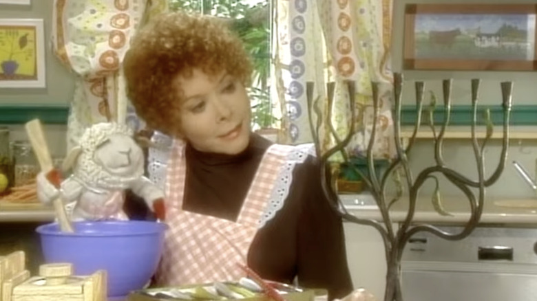 Shari Lewis cooking