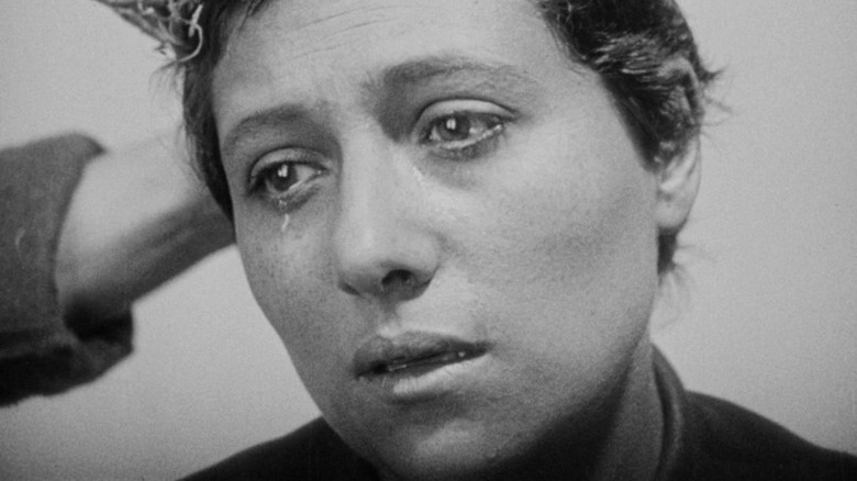 The Passion of Joan of Arc crown crying