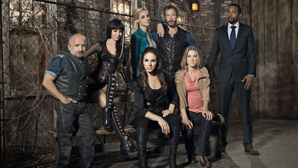 Cast of Lost Girl