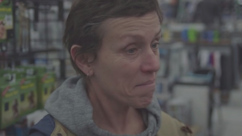 Frances McDormand in grocery store