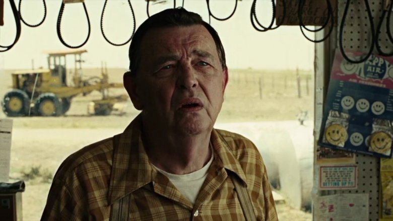 Gene Jones in No Country for Old Men