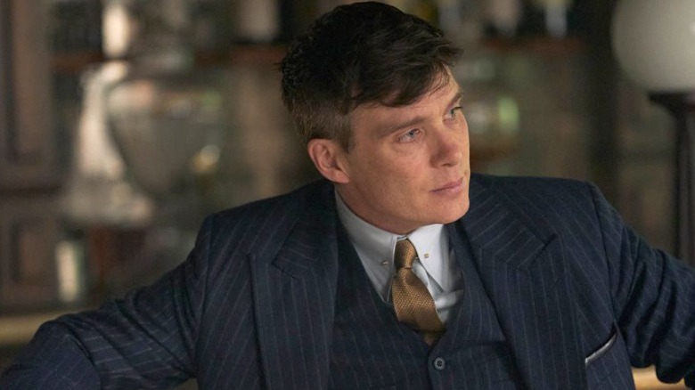  Cillian Murphy wearing a suit