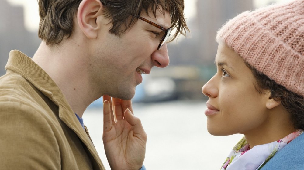 Gugu Mbatha-Raw as Abbie and Michiel Huisman as Sam in Irreplaceable You