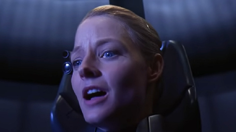 Jodie Foster in spaceship