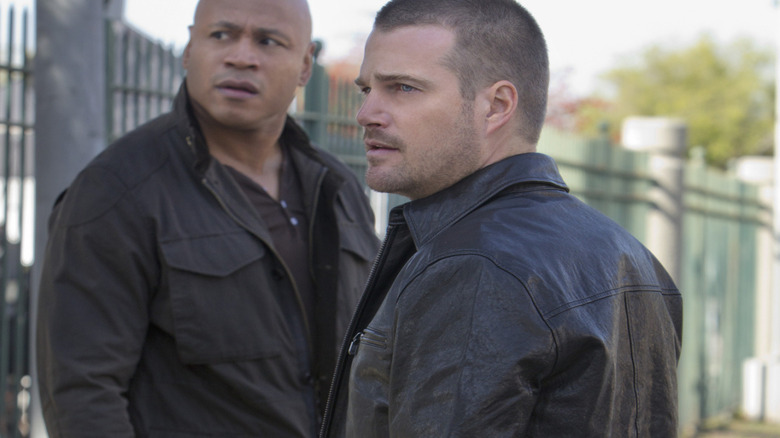 Callen and Hanna strategize outside on "NCIS: Los Angeles"