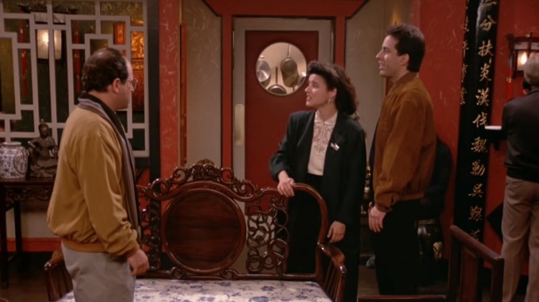 Elaine, Jerry, and George in Chinese restaurant